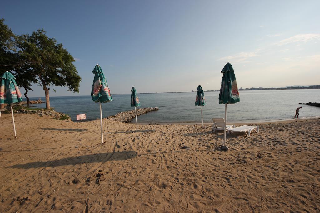 Menada Butterfly Apartment Sveti Vlas Exterior photo